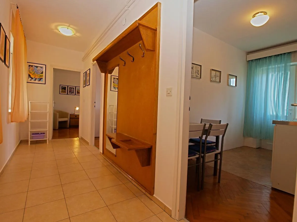 Apartment Silva 1133 Pula